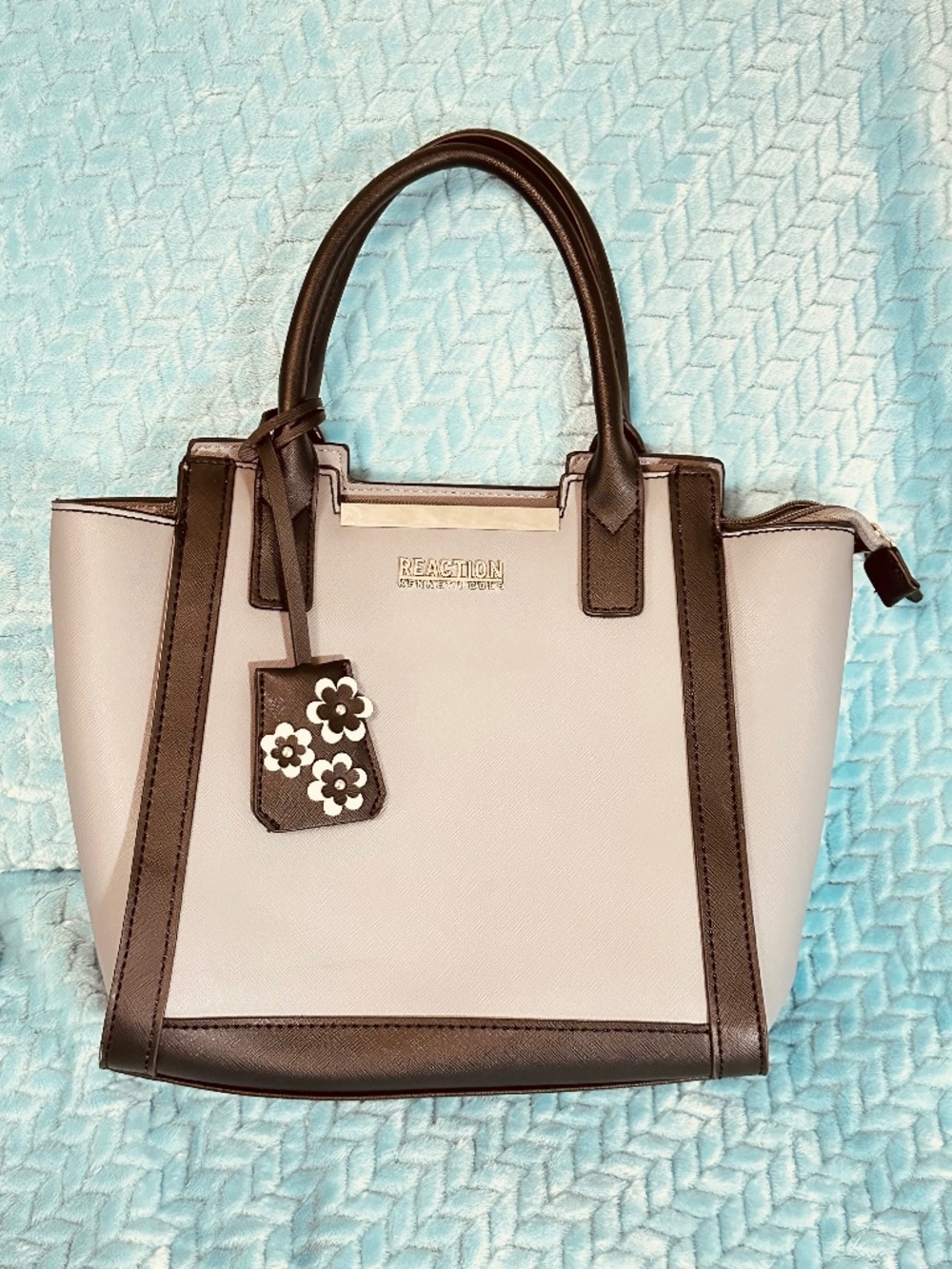 Kenneth Cole Reaction Structured Satchel Tote Gray Black Crossbody Work Handbag - Picture 1 of 14